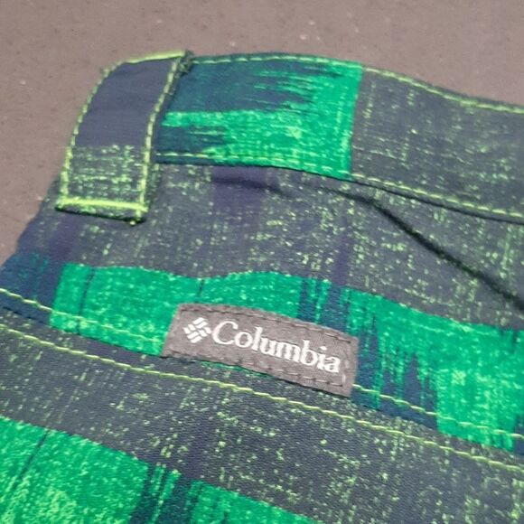 NWT Columbia Green Checkered Youth Board Shorts - Picture 8 of 15